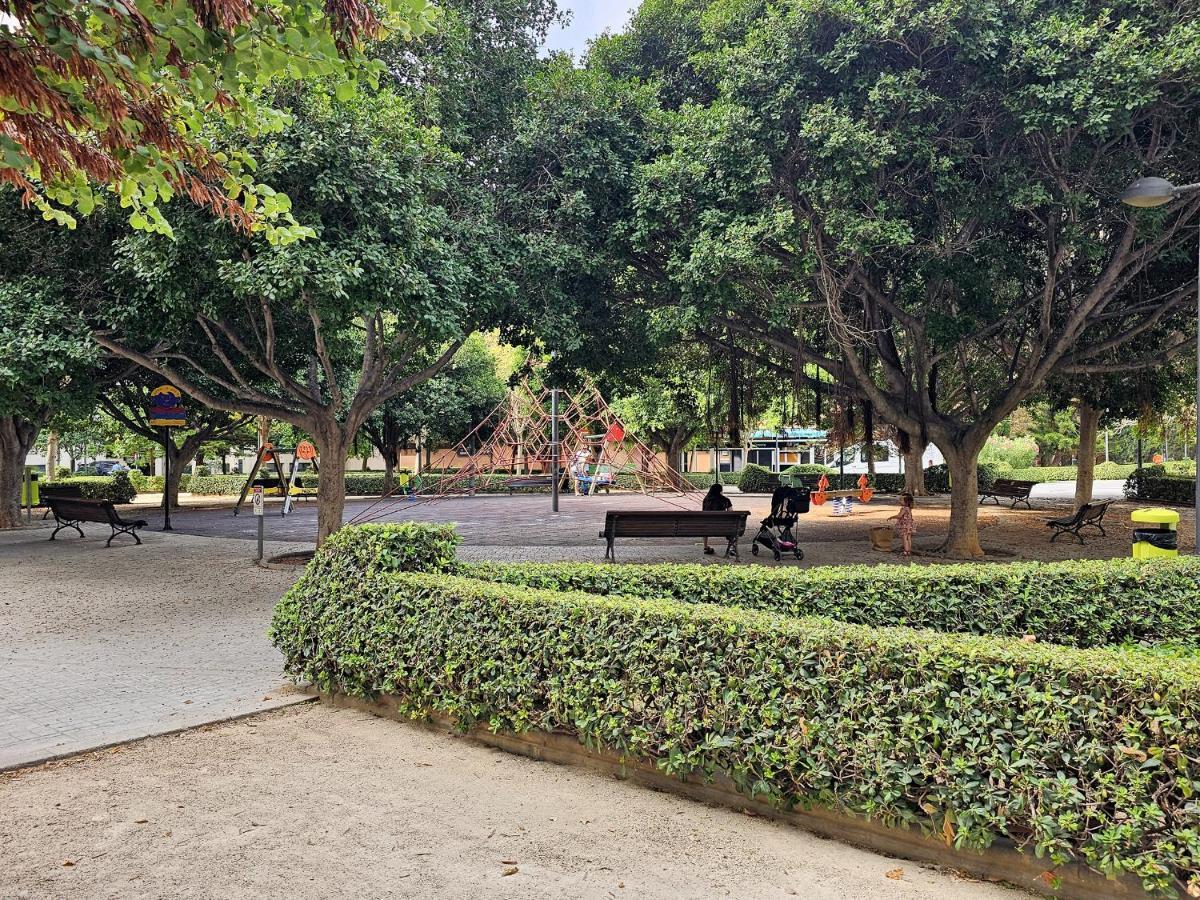 Apartamentos Las Ciencias K バレンシア エクステリア 写真